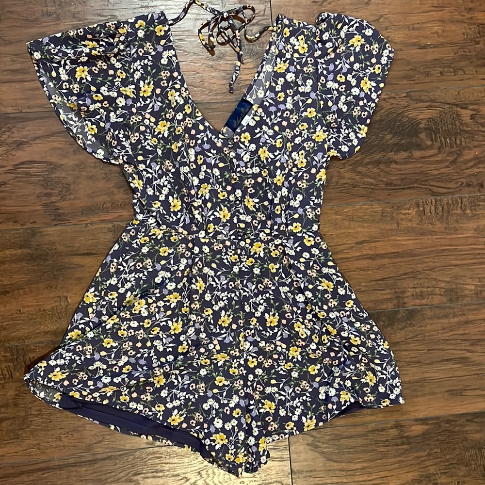 Blue Rain Floral Jumper with V-Neck Detail and Tie Back